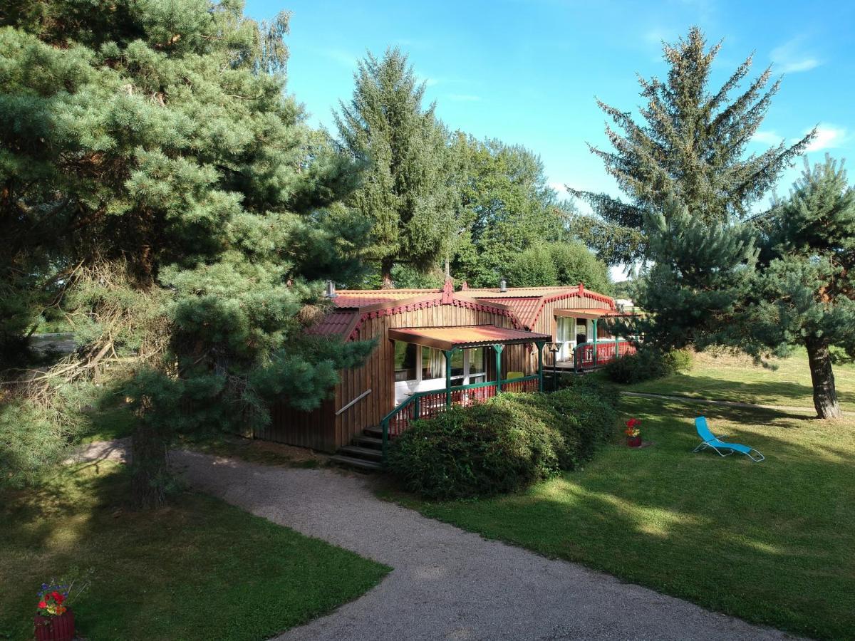 Chalets Des Trois Hetres Plombières-les-Bains Exterior foto
